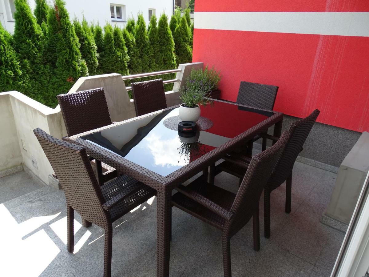 Sobe-apartma Privatunterkunft